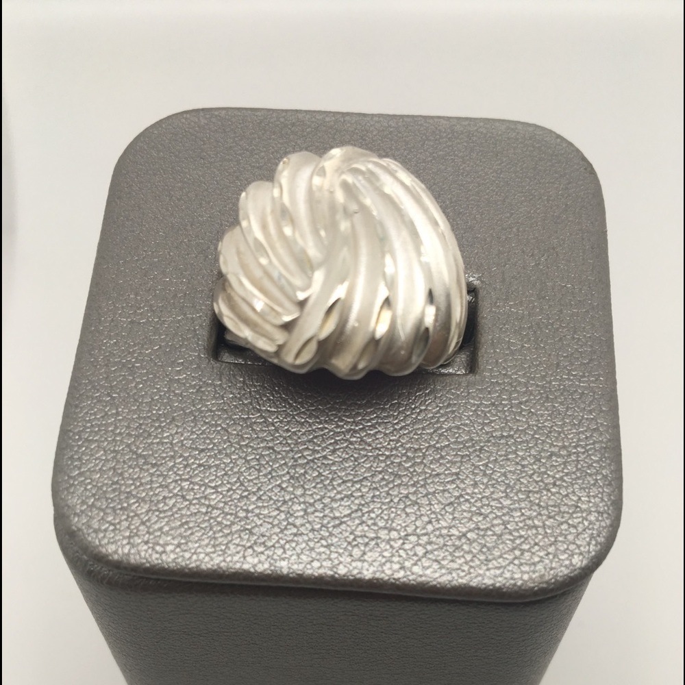 Sterling Silver heavy diamond cut Shrimp ring
